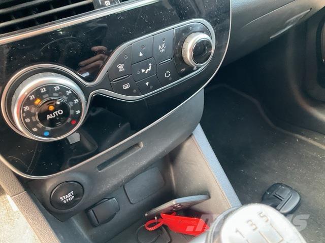 Renault Clio Легковые автомобили