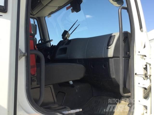 Renault D250 Передвижные буровые установки