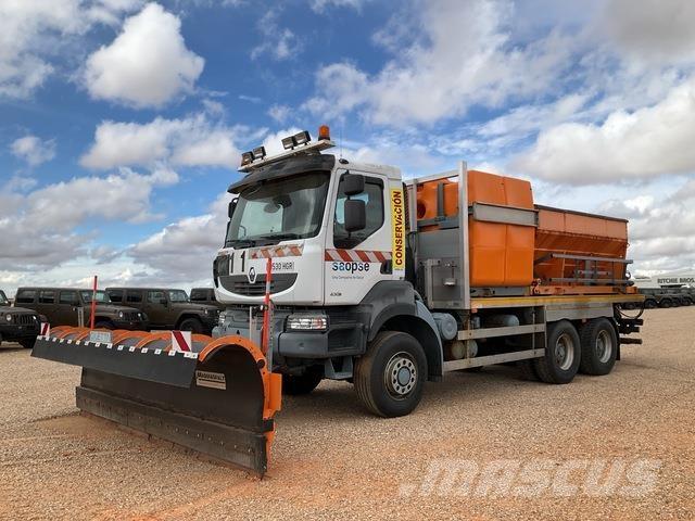 Renault Kerax Снежные отвалы и плуги