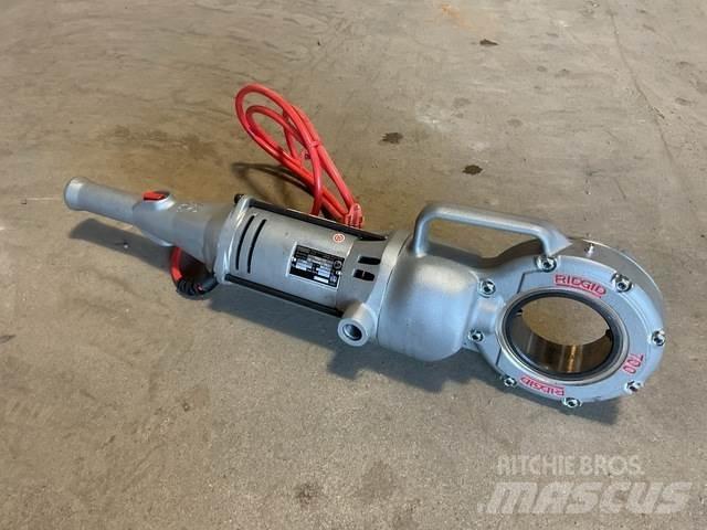  Ridgid 700-T2 Трубопроводное оборудование