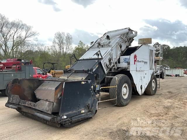 Roadtec 2500E Машины для перевозки материалов