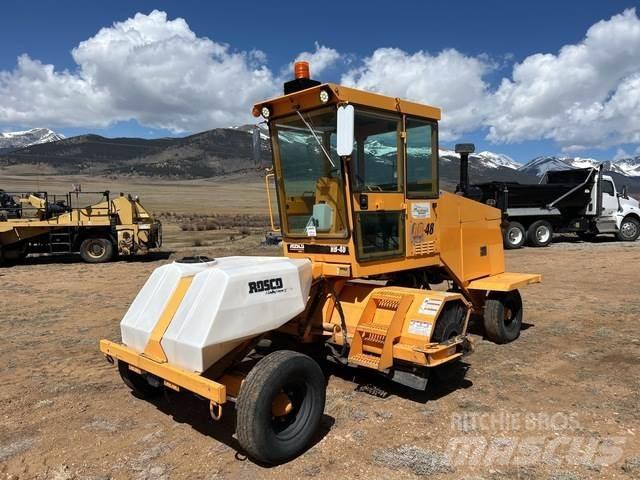 Rosco 4950 Внутренние подметальные машины
