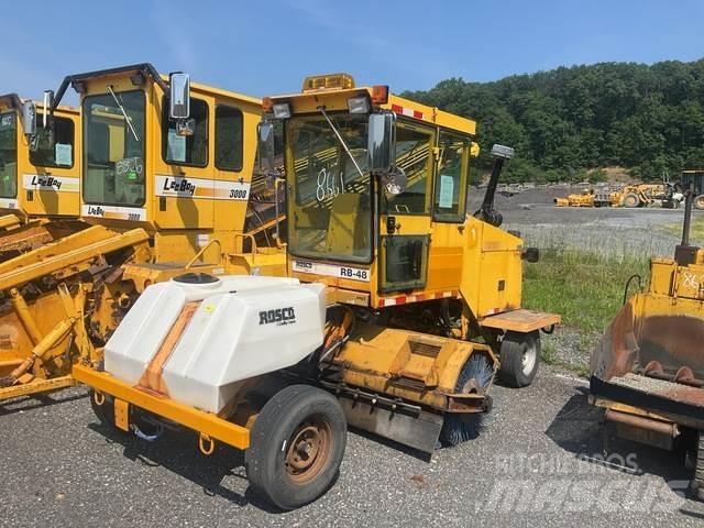Rosco RB48 Внутренние подметальные машины
