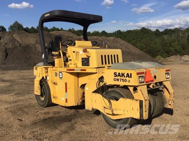 Sakai GW750-2 Пневматические катки