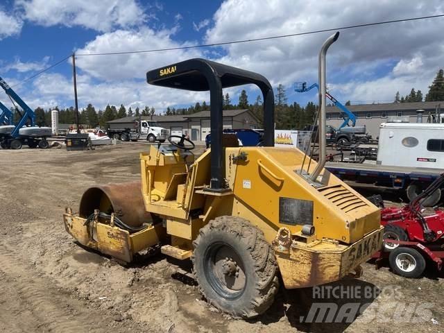 Sakai SV201D Грунтовые катки