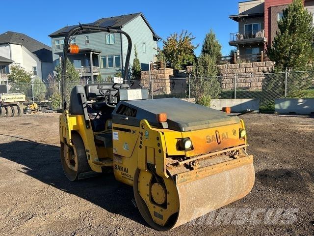 Sakai SW502S-1 Катки тротуарные