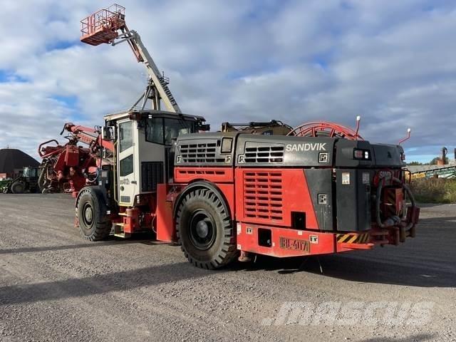 Sandvik DS412i Шахтные буровые установки