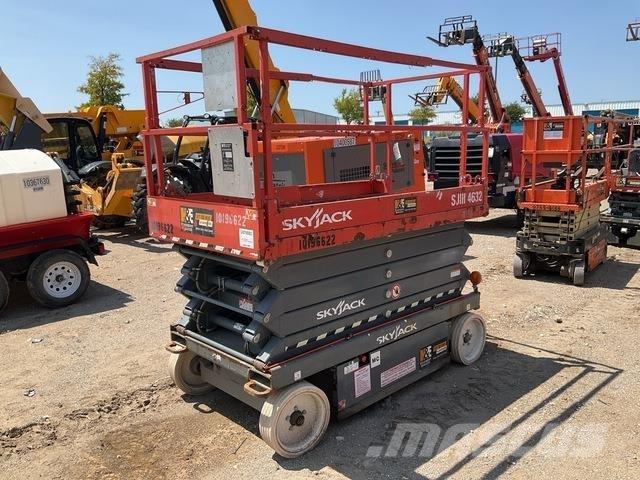 SkyJack 4632 Ножничные подъемники