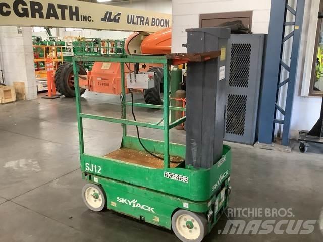 SkyJack SJ12 Вертикальные мачтовые подъемники
