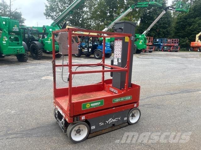 SkyJack SJ12 Вертикальные мачтовые подъемники