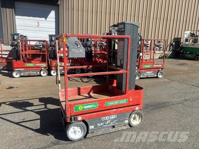 SkyJack SJ12 Вертикальные мачтовые подъемники
