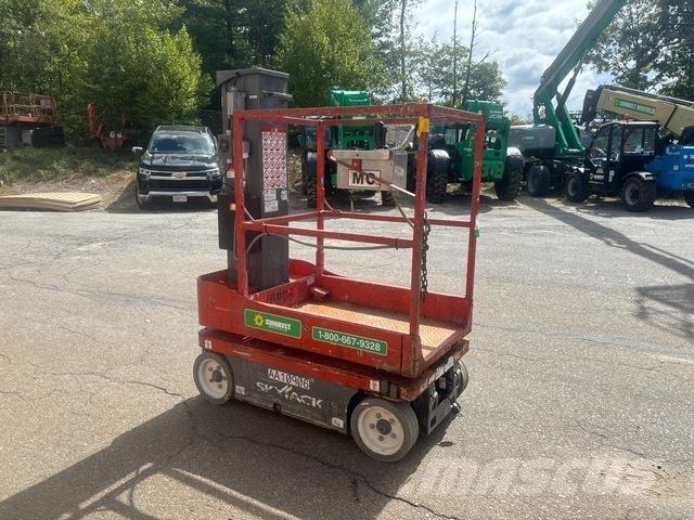SkyJack SJ12 Вертикальные мачтовые подъемники