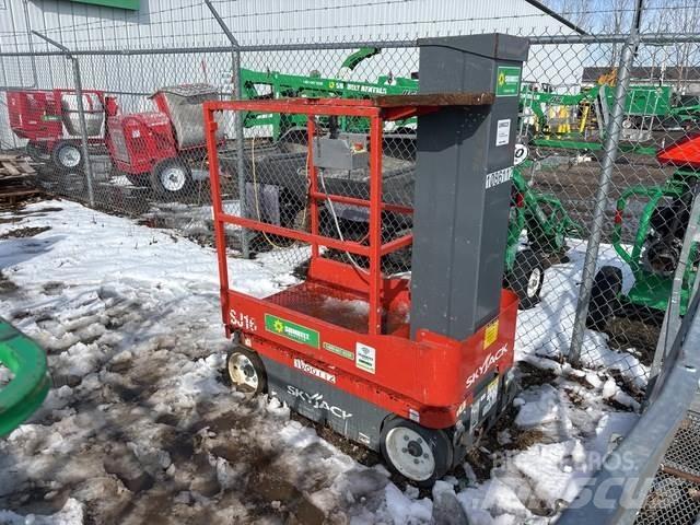 SkyJack SJ16 Вертикальные мачтовые подъемники