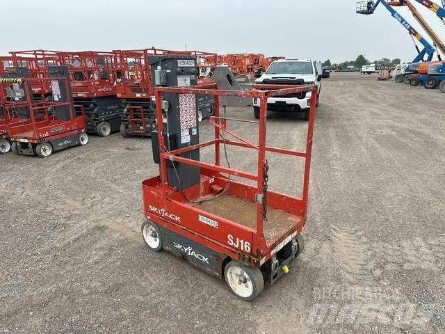SkyJack SJ16 Вертикальные мачтовые подъемники
