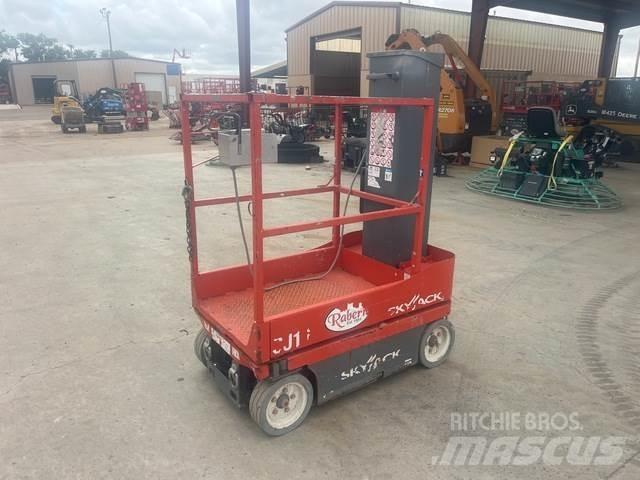 SkyJack SJ16 Вертикальные мачтовые подъемники