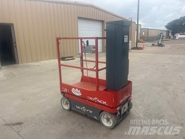 SkyJack SJ16 Вертикальные мачтовые подъемники