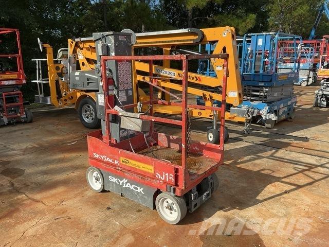 SkyJack SJ16 Вертикальные мачтовые подъемники
