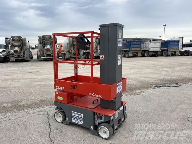 SkyJack SJ20E Вертикальные мачтовые подъемники