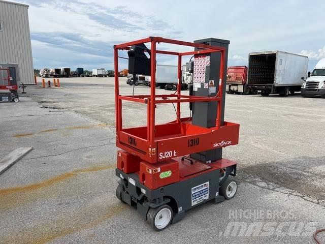 SkyJack SJ20E Вертикальные мачтовые подъемники