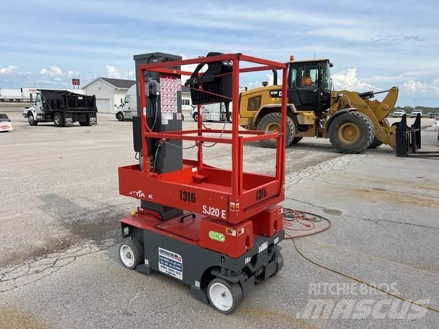 SkyJack SJ20E Вертикальные мачтовые подъемники