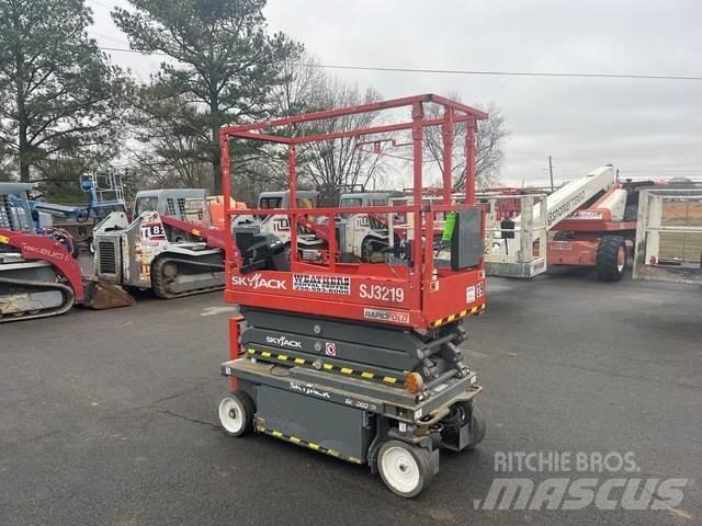 SkyJack SJ3219 Ножничные подъемники
