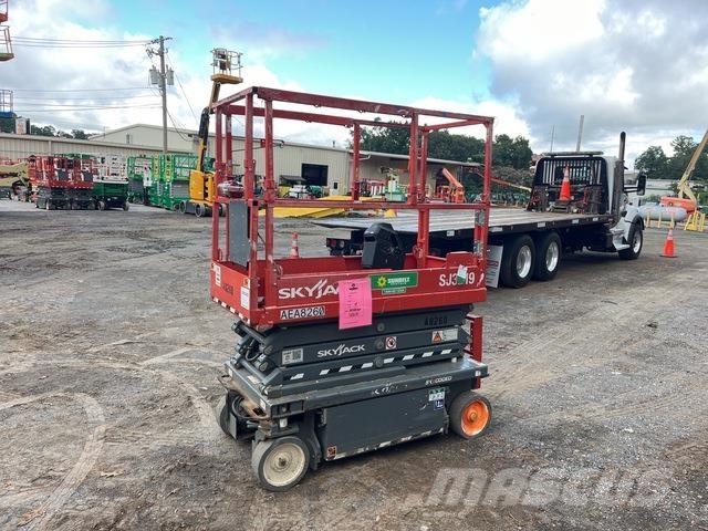 SkyJack SJ3219 Ножничные подъемники