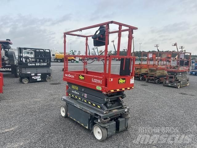 SkyJack SJ3219 Ножничные подъемники