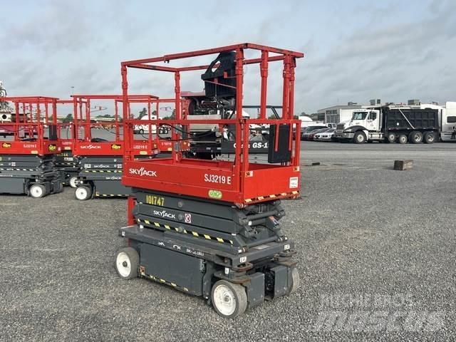 SkyJack SJ3219 Ножничные подъемники