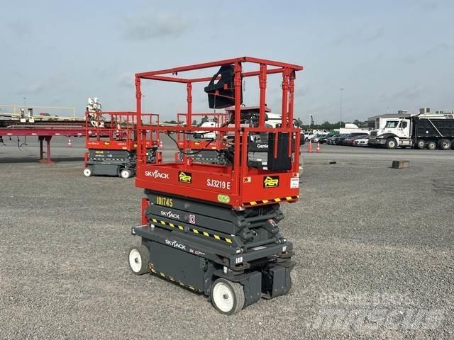 SkyJack SJ3219 Ножничные подъемники