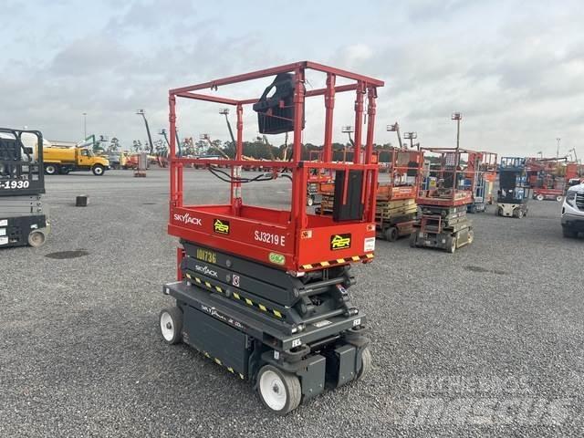 SkyJack SJ3219 Ножничные подъемники