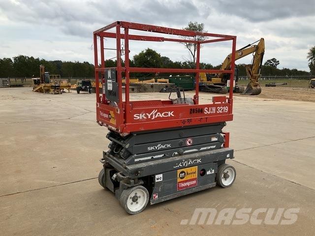 SkyJack SJ3219 Ножничные подъемники