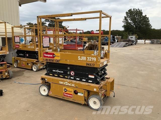 SkyJack SJ3219 Ножничные подъемники