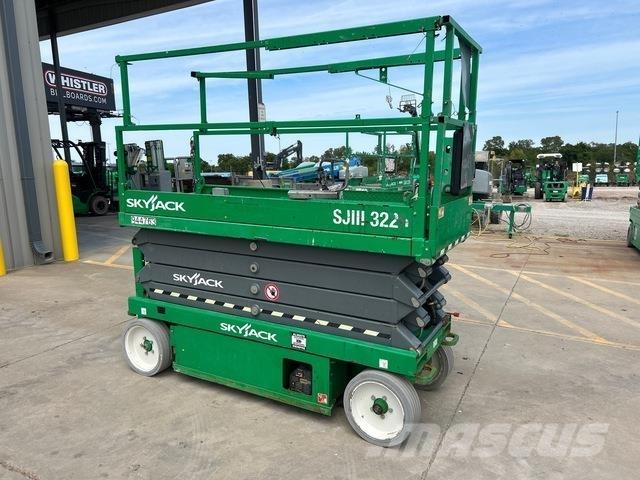 SkyJack SJ3226 Ножничные подъемники