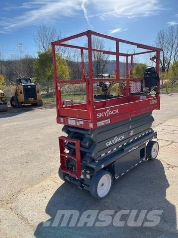 SkyJack SJ3226 Ножничные подъемники