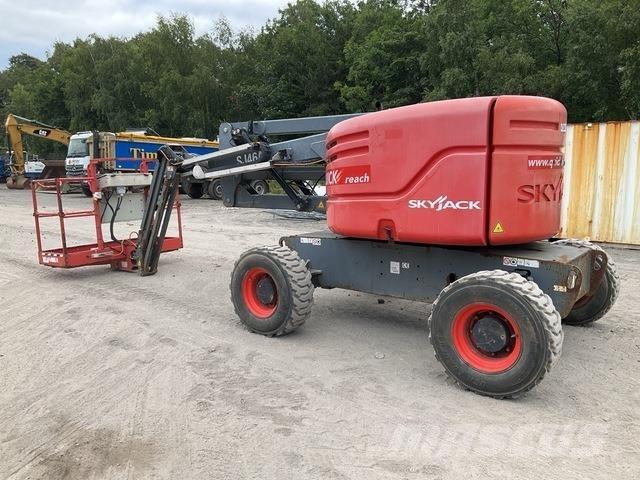 SkyJack SJ46AJ Коленчатые подъемники