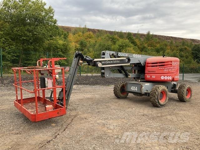 SkyJack SJ51AJ Коленчатые подъемники