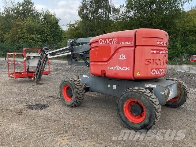 SkyJack SJ51AJ Коленчатые подъемники