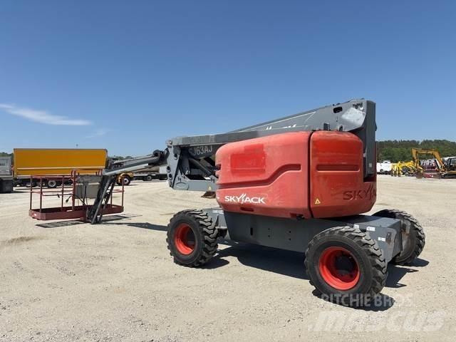 SkyJack SJ63AJ Коленчатые подъемники