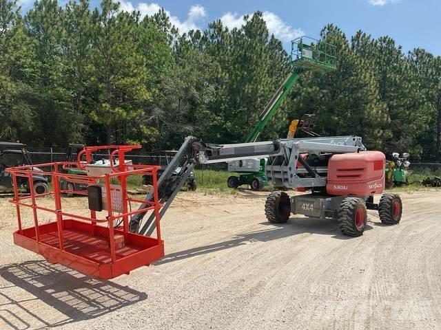 SkyJack SJ63AJ Коленчатые подъемники