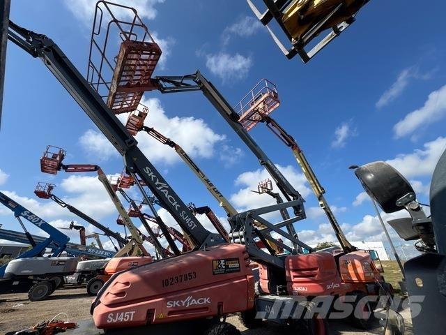 SkyJack SJ63AJ Коленчатые подъемники