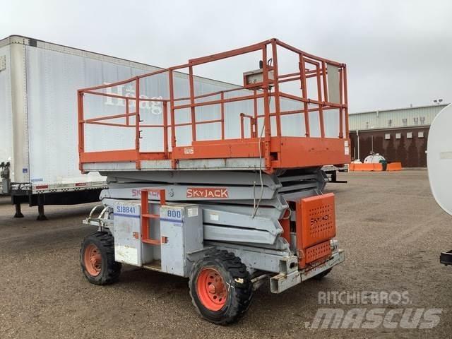 SkyJack SJ8841 Ножничные подъемники