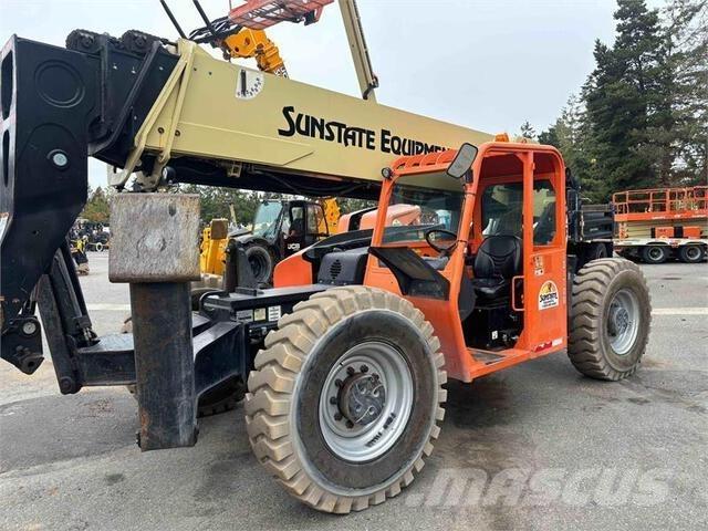 SkyTrak 10054 Телескопические погрузчики