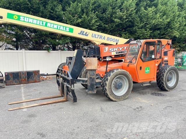 SkyTrak 10054 Телескопические погрузчики