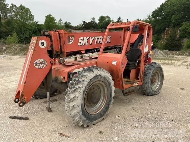 SkyTrak 8042 Телескопические погрузчики