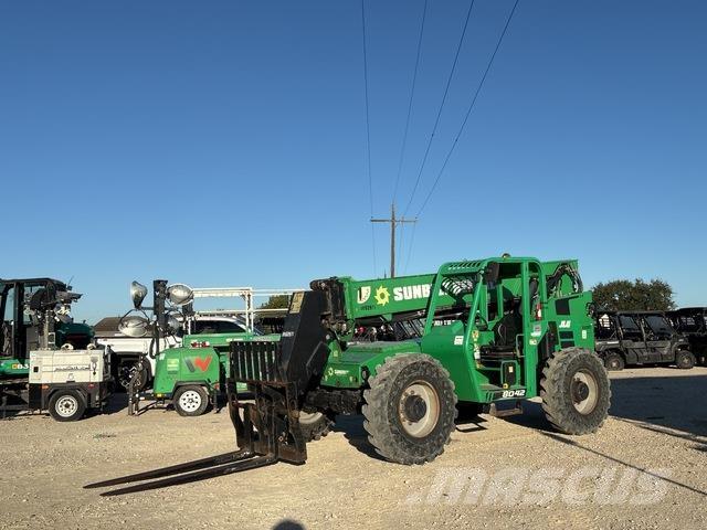 SkyTrak 8042 Телескопические погрузчики