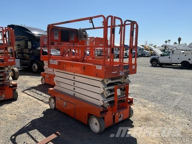 Snorkel S4732E Ножничные подъемники