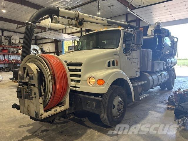 Sterling L7500 Ассенизаторские машины