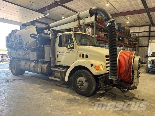 Sterling L7500 Ассенизаторские машины