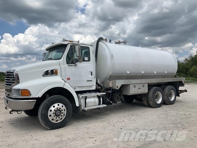 Sterling L9500 Ассенизаторские машины