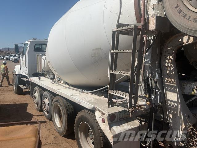Sterling L9500 Специальные грузовики